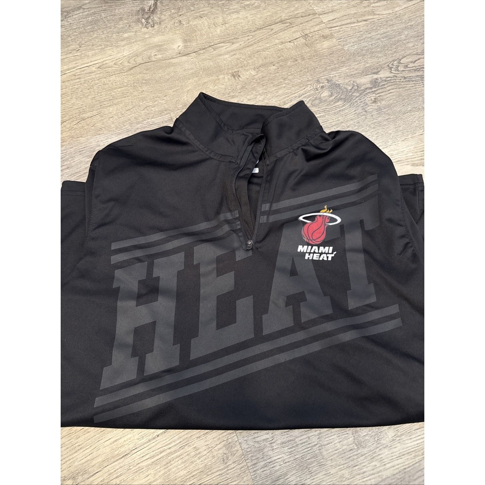 Miami Heat black long sleeve NBA shirt size medium Basketball